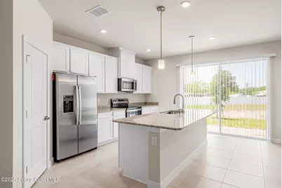 1875 Kendall Pointe Place, Melbourne, FL 32935 - Photo 4