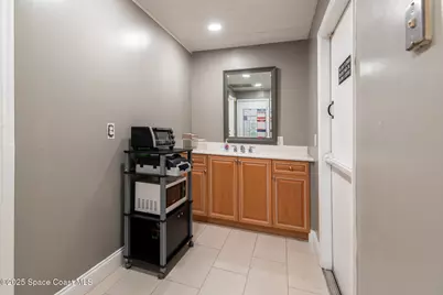 315 E Strawbridge Avenue, Melbourne, FL 32901 - Photo 10