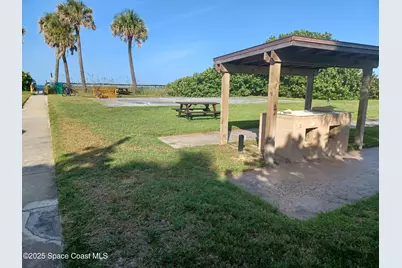 7135 Floridana Avenue, Melbourne Beach, FL 32951 - Photo 20