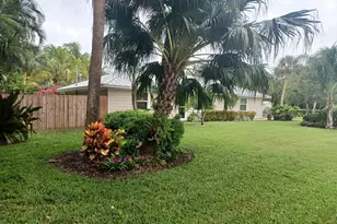 7135 Floridana Ave, Melbourne Beach, FL 32951 - Photo 4