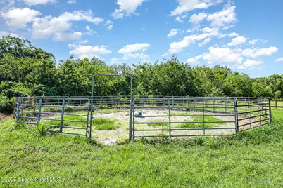 2675 Brockett Road, Mims, FL 32754 - Photo 18