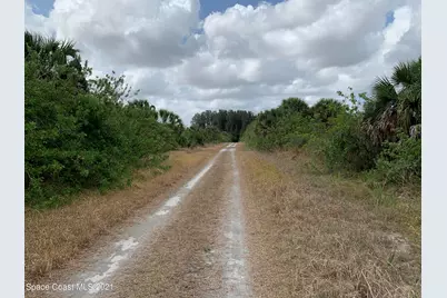 2457 Bolton Avenue SW, Palm Bay, FL 32908 - Photo 4