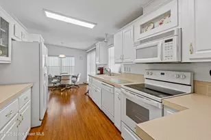 162 Scenic Dr, Cocoa, FL 32926 - Photo 12