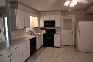 945 Cleveland St, Titusville, FL 32780 - Photo 4