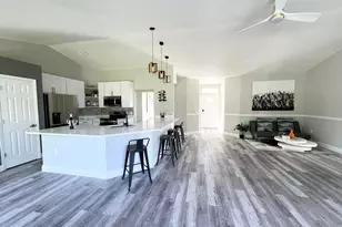 1271 Rabbit St SE, Palm Bay, FL 32909 - Photo 2