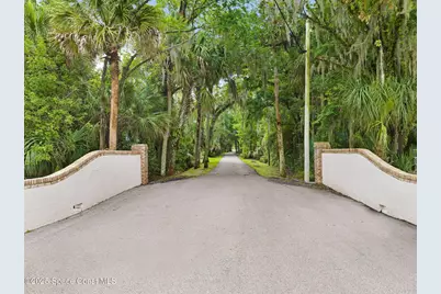 2575 Cox Road, Cocoa, FL 32926 - Photo 2