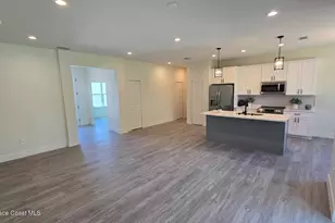 557 Macon St, Palm Bay, FL 32908 - Photo 12