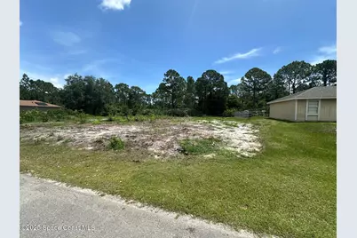 2667 Quincy Avenue SE, Palm Bay, FL 32909 - Photo 4