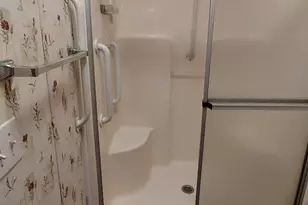 686 Sunrise Ct NE, Palm Bay, FL 32907 - Photo 18