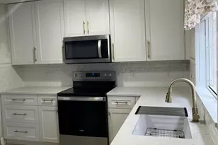 3922 St Armens Cir, Melbourne, FL 32934 - Photo 6