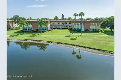 76 Royal Oak Drive #205, Vero Beach, FL 32962 - Photo 2
