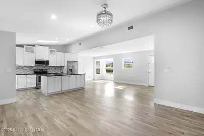 120 Cascade Avenue SE, Palm Bay, FL 32909 - Photo 6