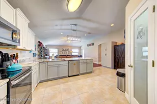 4082 Brantley Cir, Rockledge, FL 32955 - Photo 4