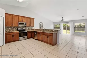 781 Dinner St NE, Palm Bay, FL 32907 - Photo 12