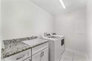 1435 S Harbor City Blvd, Melbourne, FL 32901 - Photo 16