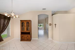 2383 Glasbern Cir, Melbourne, FL 32904 - Photo 4