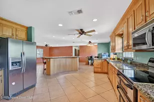 6581 Hillside Ln, Lake Worth, FL 33467 - Photo 6