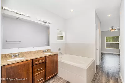 728 Daysland Avenue SW, Palm Bay, FL 32908 - Photo 8