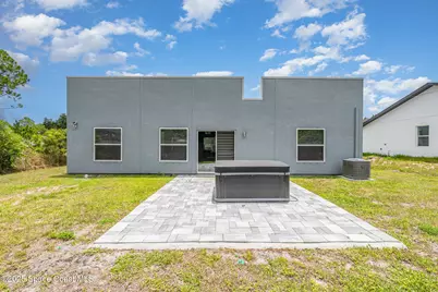 728 Daysland Avenue SW, Palm Bay, FL 32908 - Photo 16