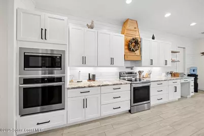 6190 Brabrook Avenue, Grant-Valkaria, FL 32949 - Photo 10