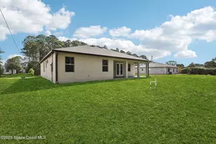 1049 Towhlen St SE, Palm Bay, FL 32909 - Photo 14