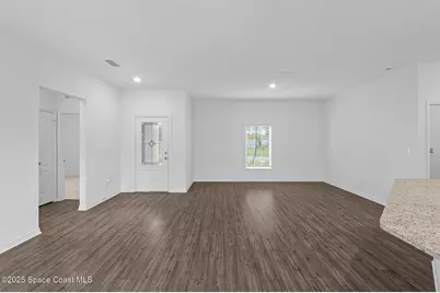 590 Entrada Street SE, Palm Bay, FL 32909 - Photo 8