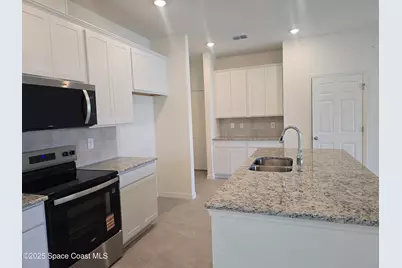 162 Anderson Avenue NE, Palm Bay, FL 32907 - Photo 4