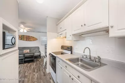 390 W Cocoa Beach Causeway #11-2, Cocoa Beach, FL 32931 - Photo 4
