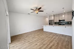 913 Paddleboard Ct, Melbourne, FL 32935 - Photo 6