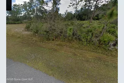 724 Hibiscus Drive, Indian Lake Estates, FL 33855 - Photo 1