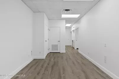 301 W Fee Avenue, Melbourne, FL 32901 - Photo 8