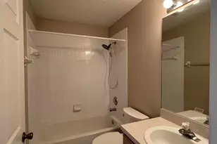 2540 Alicia Ln, Melbourne, FL 32935 - Photo 18