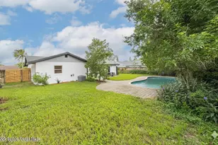 2510 White Oak Ln, Titusville, FL 32780 - Photo 4