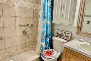 594 N Wickham Rd, Melbourne, FL 32935 - Photo 18