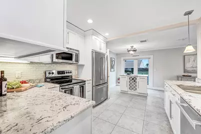 1585 Sykes Creek Drive, Merritt Island, FL 32953 - Photo 8