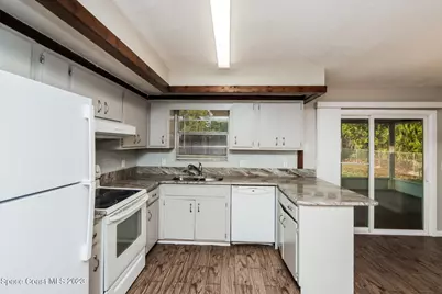 461 Truvall Street SW, Palm Bay, FL 32908 - Photo 6