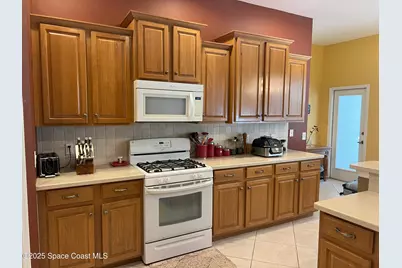 1748 Winding Ridge Circle SE, Palm Bay, FL 32909 - Photo 18