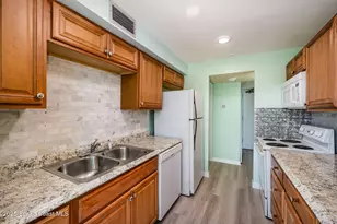 4700 Ocean Beach Blvd, Cocoa Beach, FL 32931 - Photo 12