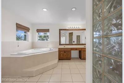 805 W Central Boulevard, Cape Canaveral, FL 32920 - Photo 34