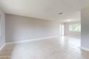 1053 Zambrana St SE, Palm Bay, FL 32909 - Photo 4