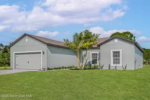 884 Aruba Ave SE, Palm Bay, FL 32909 - Photo 2