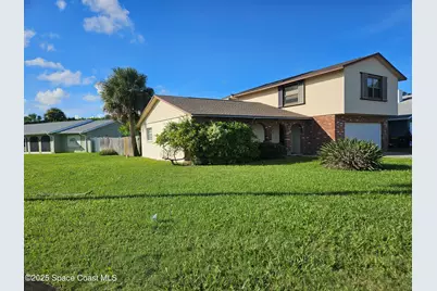 180 Florida Boulevard, Merritt Island, FL 32953 - Photo 2