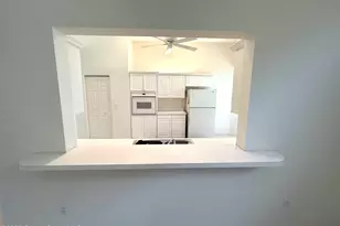 729 Kenwood Cir, Melbourne, FL 32940 - Photo 12