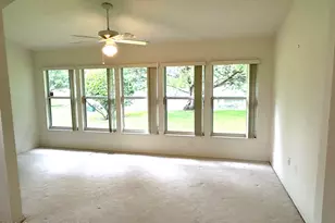 729 Kenwood Cir, Melbourne, FL 32940 - Photo 8