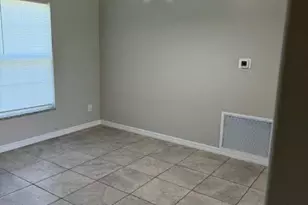 515 Holmes Ave NW, Palm Bay, FL 32907 - Photo 4