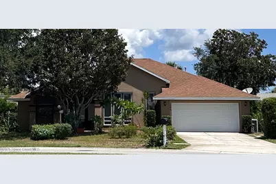 348 Lake Victoria Circle, Melbourne, FL 32940 - Photo 1