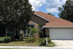 348 Lake Victoria Cir, Melbourne, FL 32940 - Photo 1