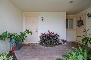 536 7th Sq, Vero Beach, FL 32962 - Photo 1