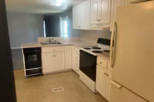 234 Holiday Park Blvd NE, Palm Bay, FL 32907 - Photo 4