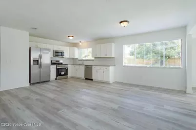 940 Hampshire Avenue NE, Palm Bay, FL 32905 - Photo 6